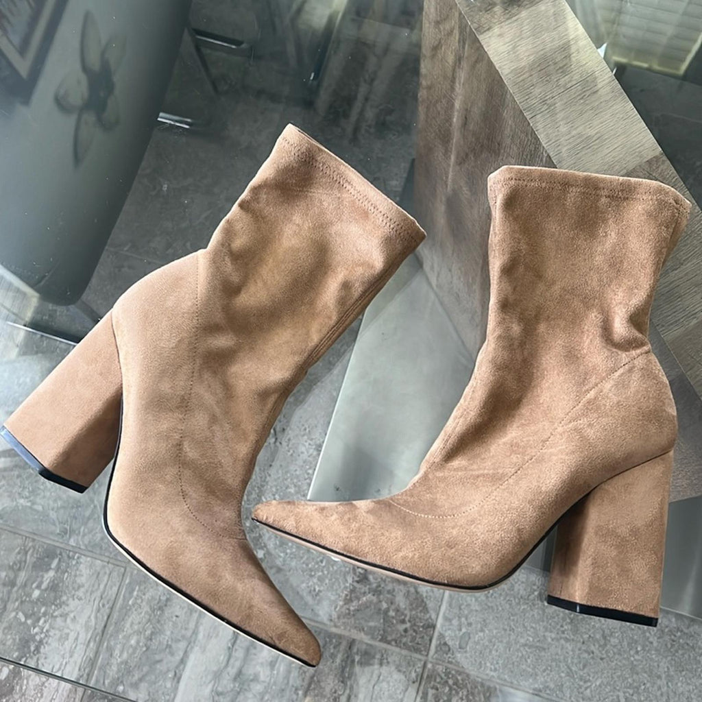 Marc Fisher LTD Larry Pointed Toe Ankle Boots, Size 8.5 NEW w/o Box