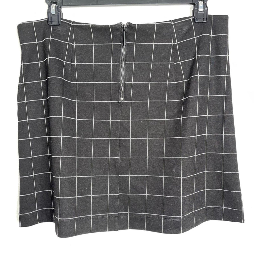 Kenneth Cole Skirt in Black Window Pane Print, Size 16 NEW w/Tag