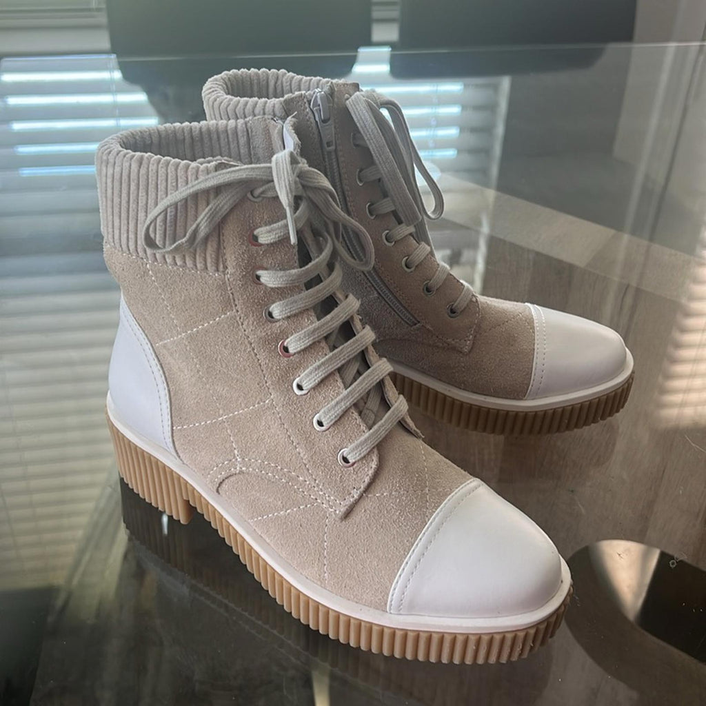 Vaneli Mage Boots in Light Grey Nival Combo, Size 7.5 New w/o Box Retail $250