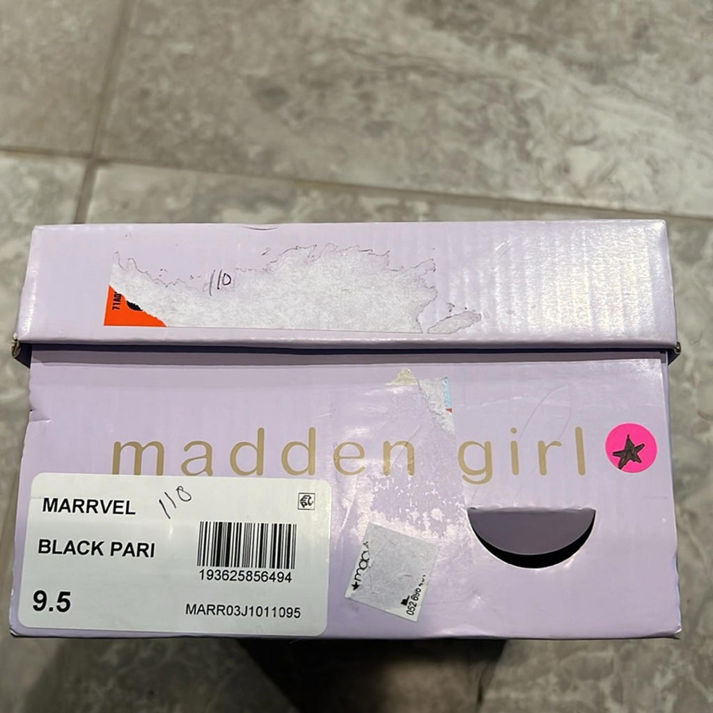 Madden Girl Marrvel Faux Leather Thong Block Heel Sandals, Size 9.5 NEW