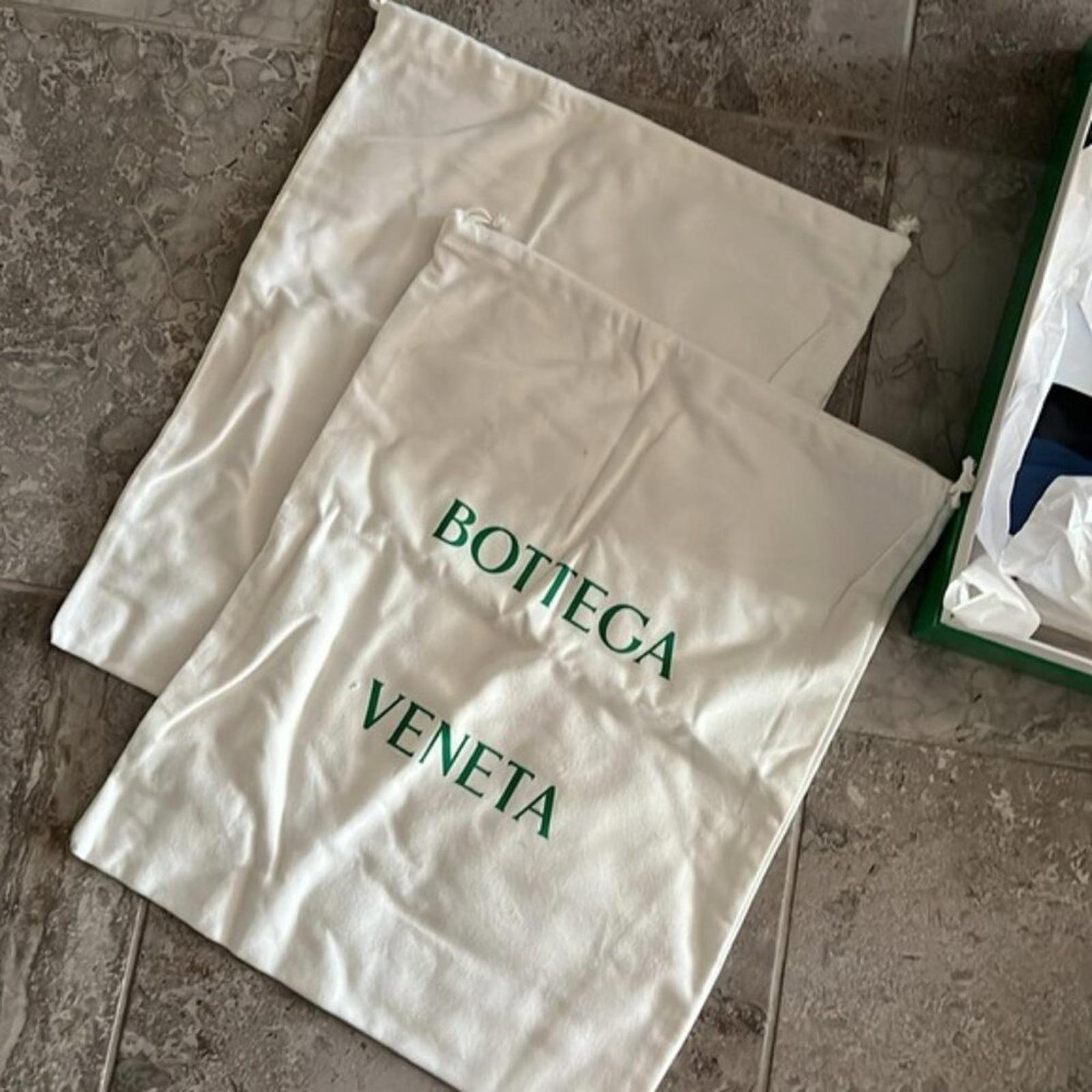 Bottega Veneta Black ‘Tire’ platform Chelsea Boots, Size 40 New in Box +DustBag