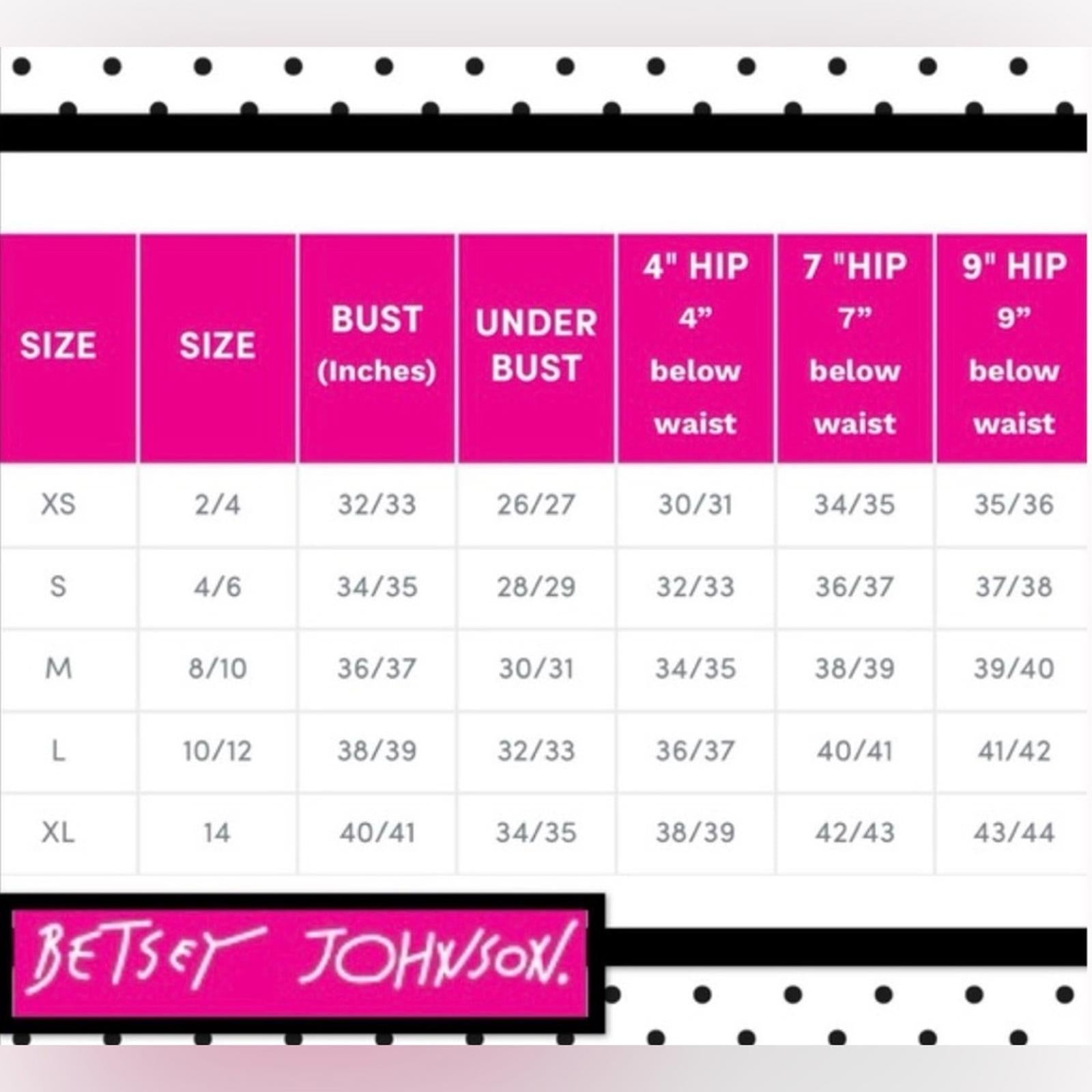 Betsey Johnson Two to Taco Muscle Tee Tank Top in Medium Red, Size M, NWT