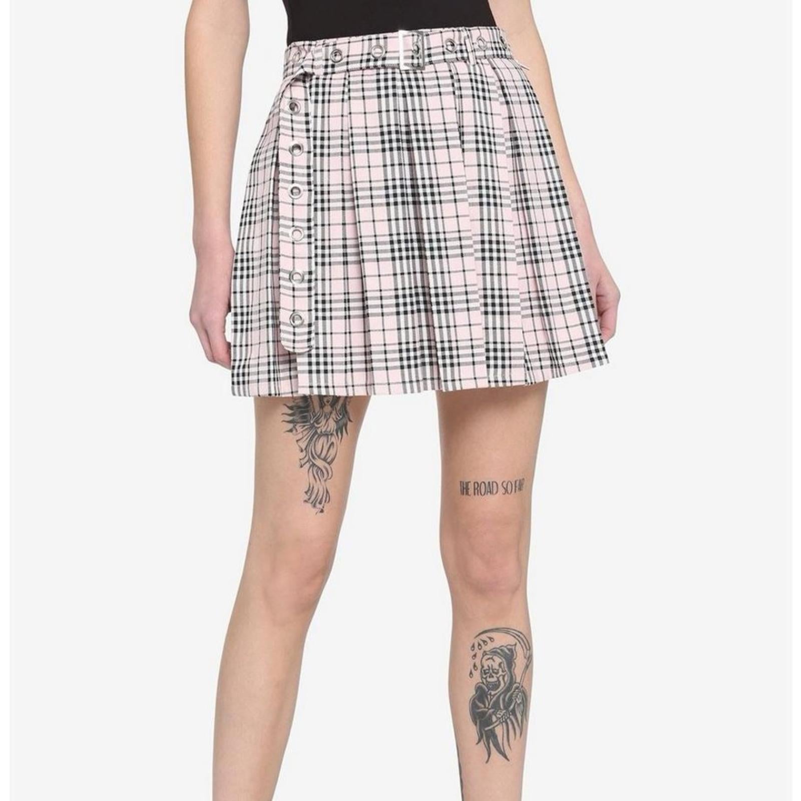 New Hot Topic Pink & White Plaid Grommet Belt Skirt, Size XL New w/Tag