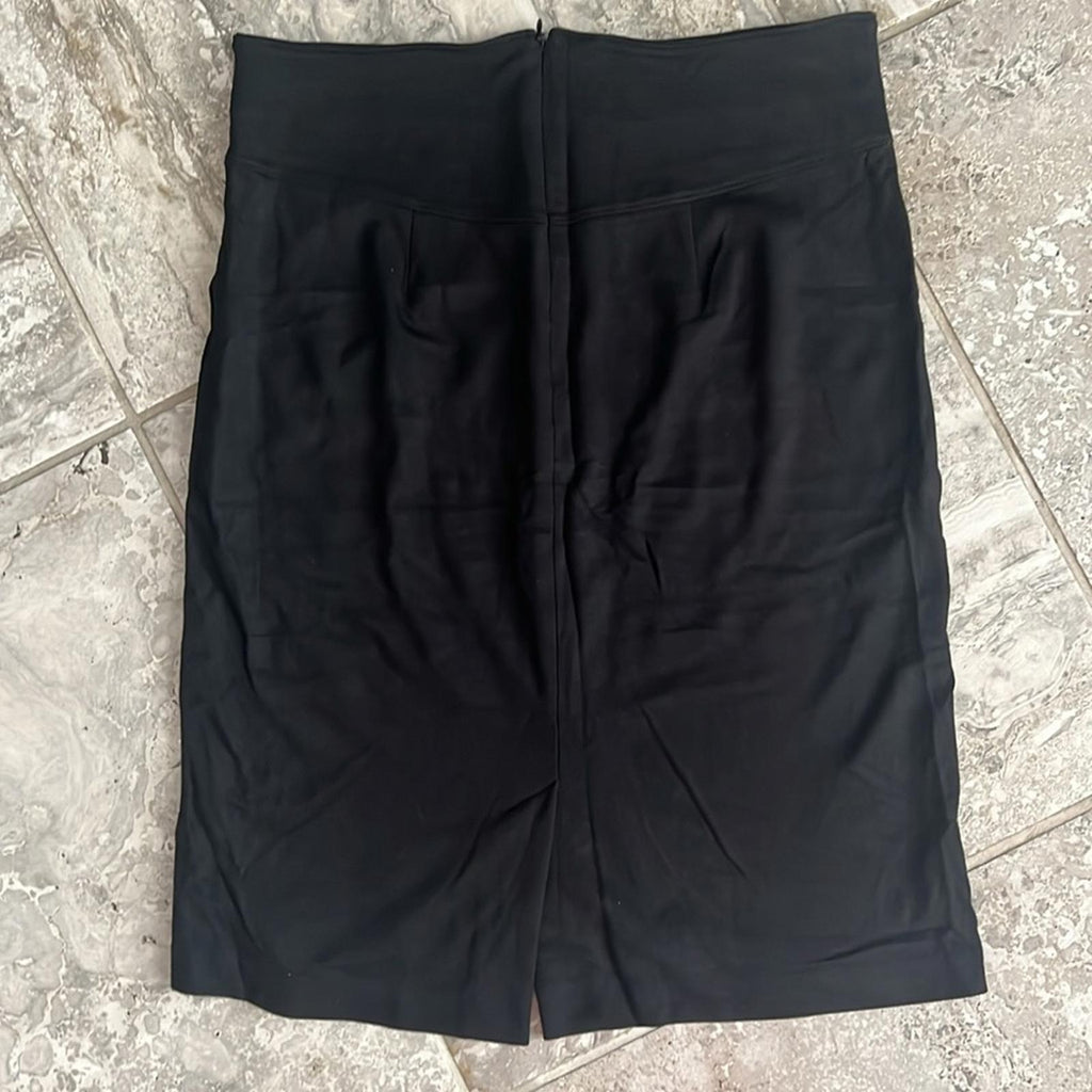 NEW Halogen Seamed Skirt in Rich Black, Size S New w/o Tag $69