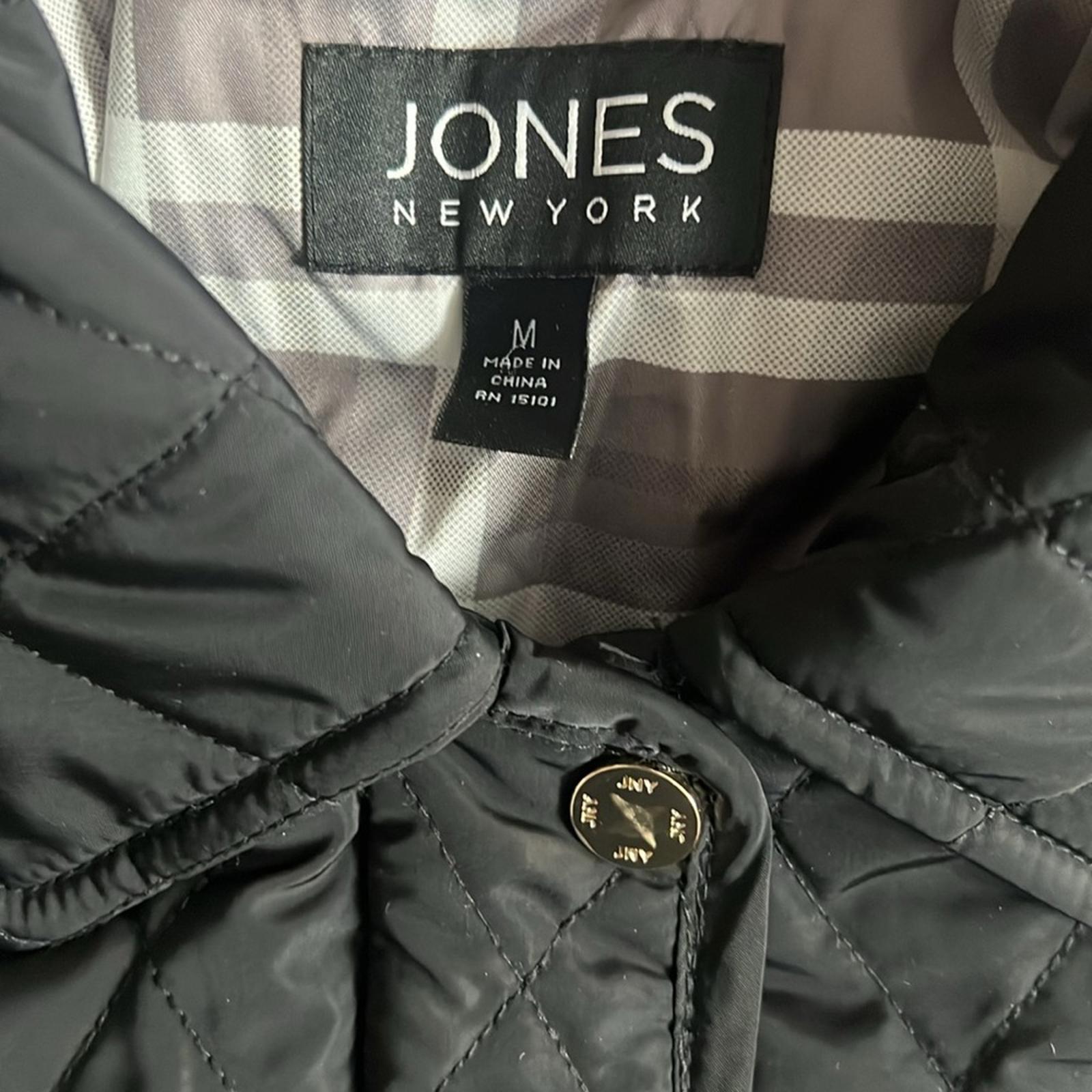 Jones New York 5-Button Quilted Jacket in Black, Size M EXCELLENT!