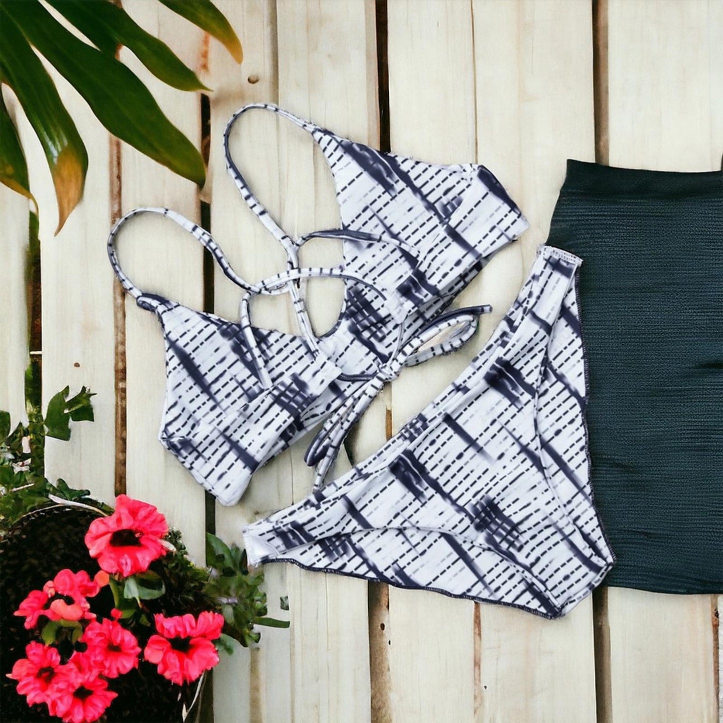 ZAFUL Blue Stripe Printed Cross Back Bikini Set Size L NEW