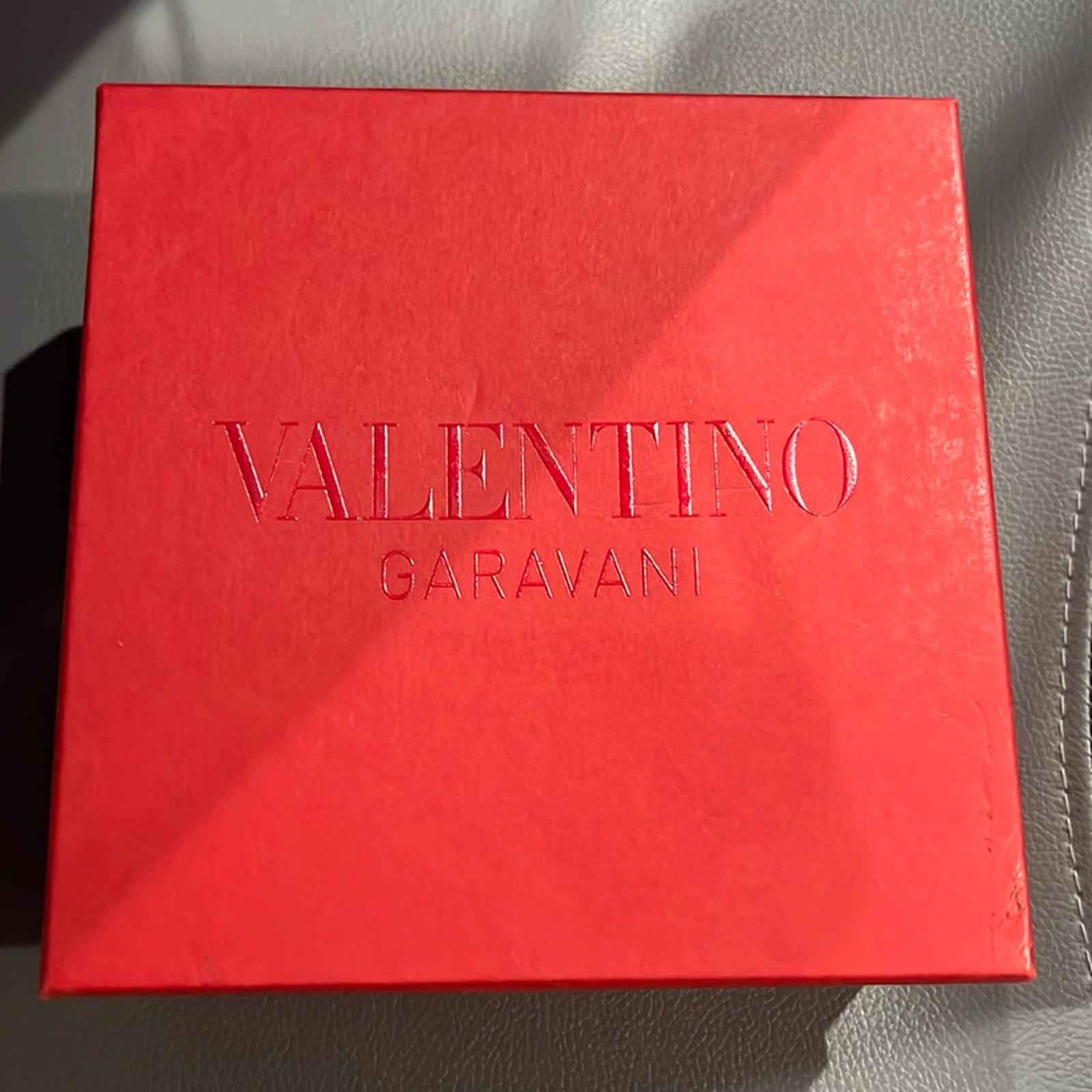 Valentino Garavani V-Logo Plaque Leather Belt in Olive Green, Size 90 New w/Tag
