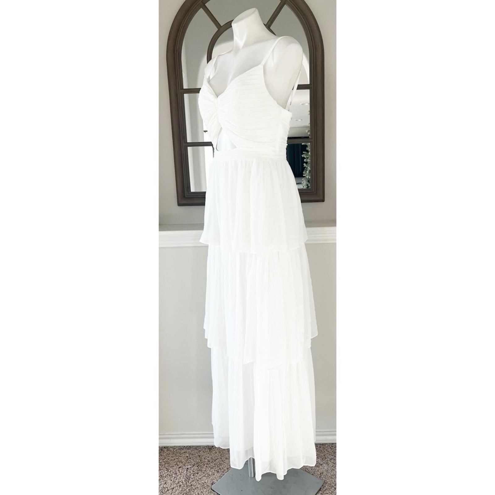 Aqua Bloomingdale’s Cutout Tiered Gown in Off White, Size S New 10 NWT $298