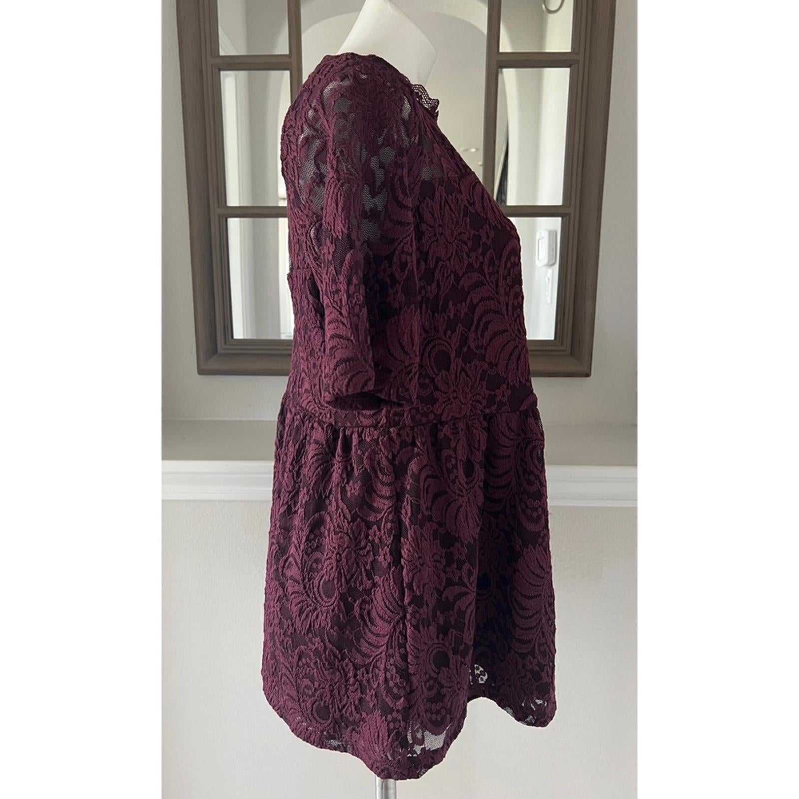 Torrid Babydoll Lace High Neck Short Sleeve Top in Wine Red, Size L New w/Tag