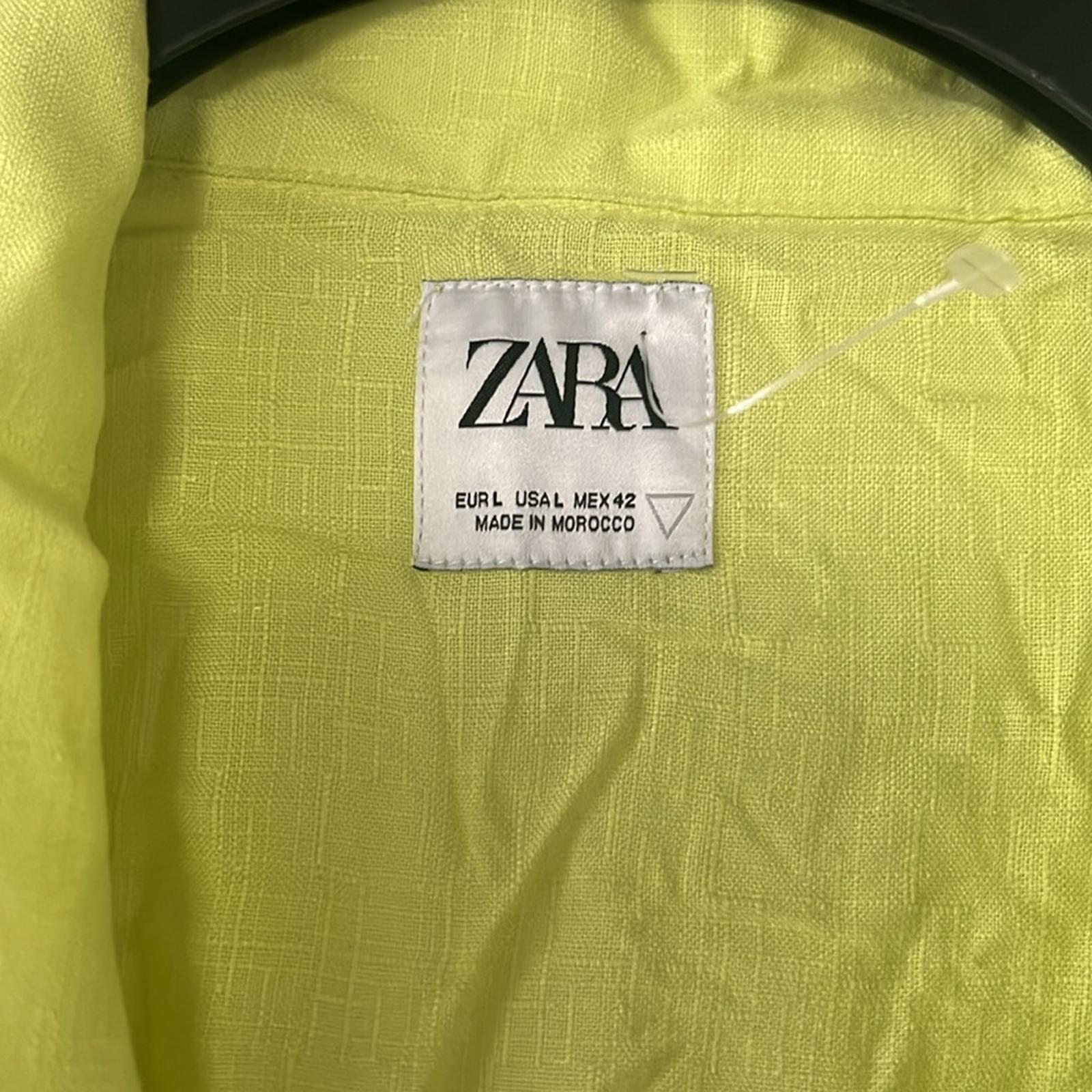 Zara Casual Button Front Shirt Painting From Within in Lemon Green, NEW, Size L