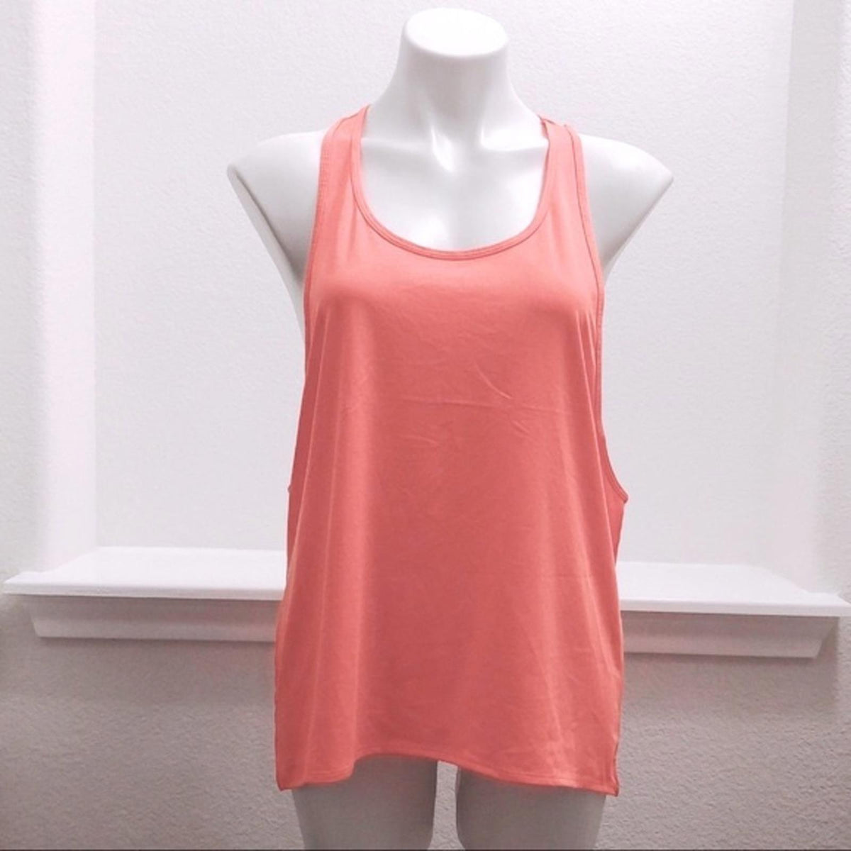 Fabletics Coral Peggy Tank Top, Racerback Tank Size XL New w/Tag Retail $39.95