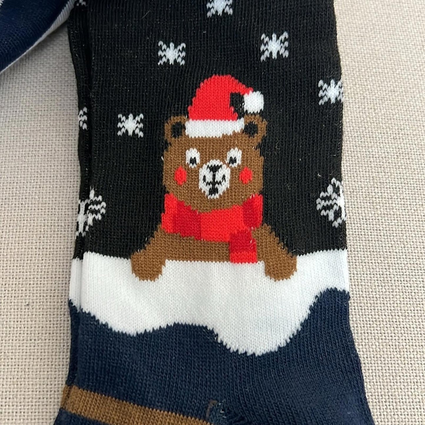 6-Pairs Holiday Crew Socks, Size 9-11 New w/Tag