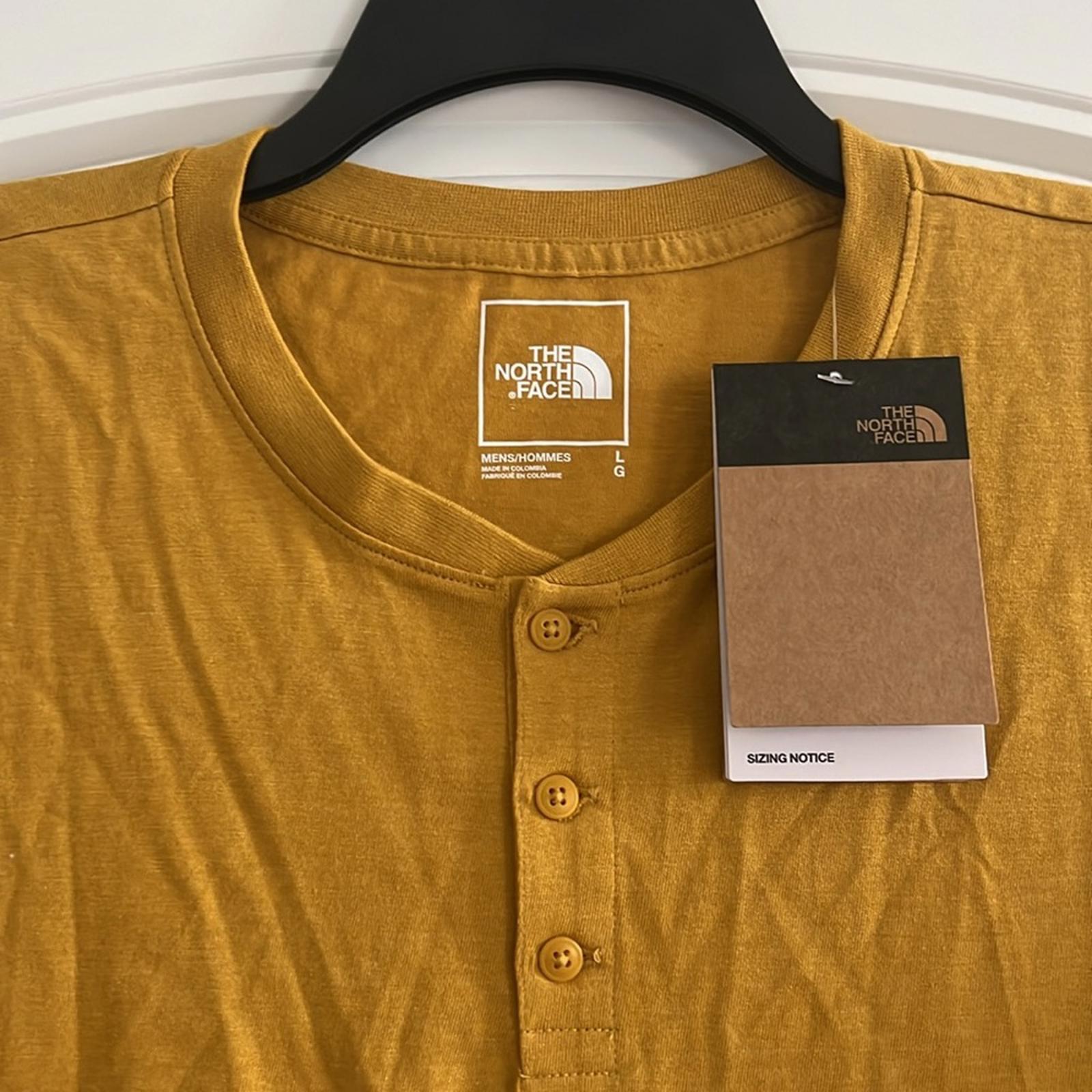 The North Face Men's Terrain Short Sleeve Henley, Size L New w/Tag