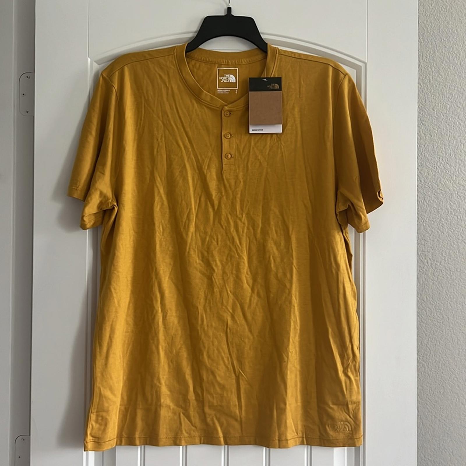 The North Face Men's Terrain Short Sleeve Henley, Size L New w/Tag