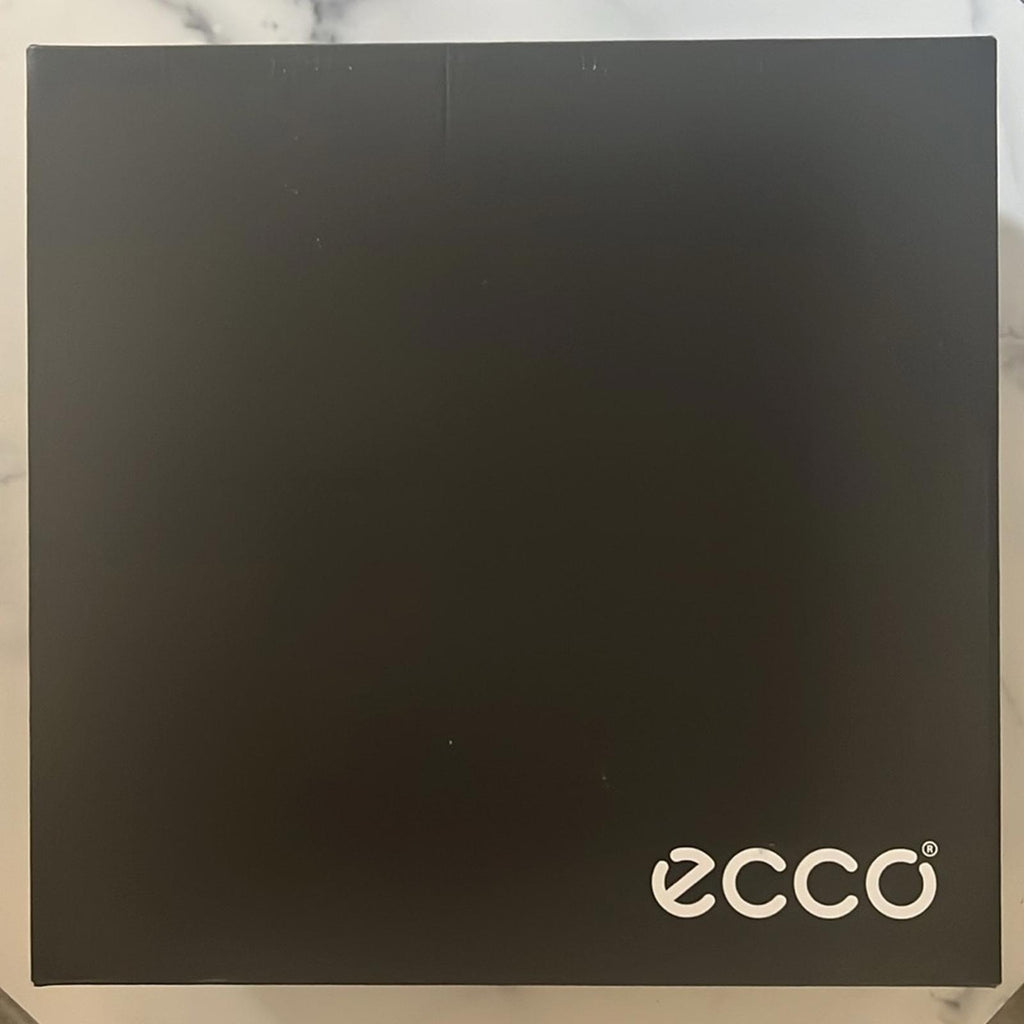 ECCO Tredtray Moto Bootie in Limestone Leather, Size EU 38 NEW in Box
