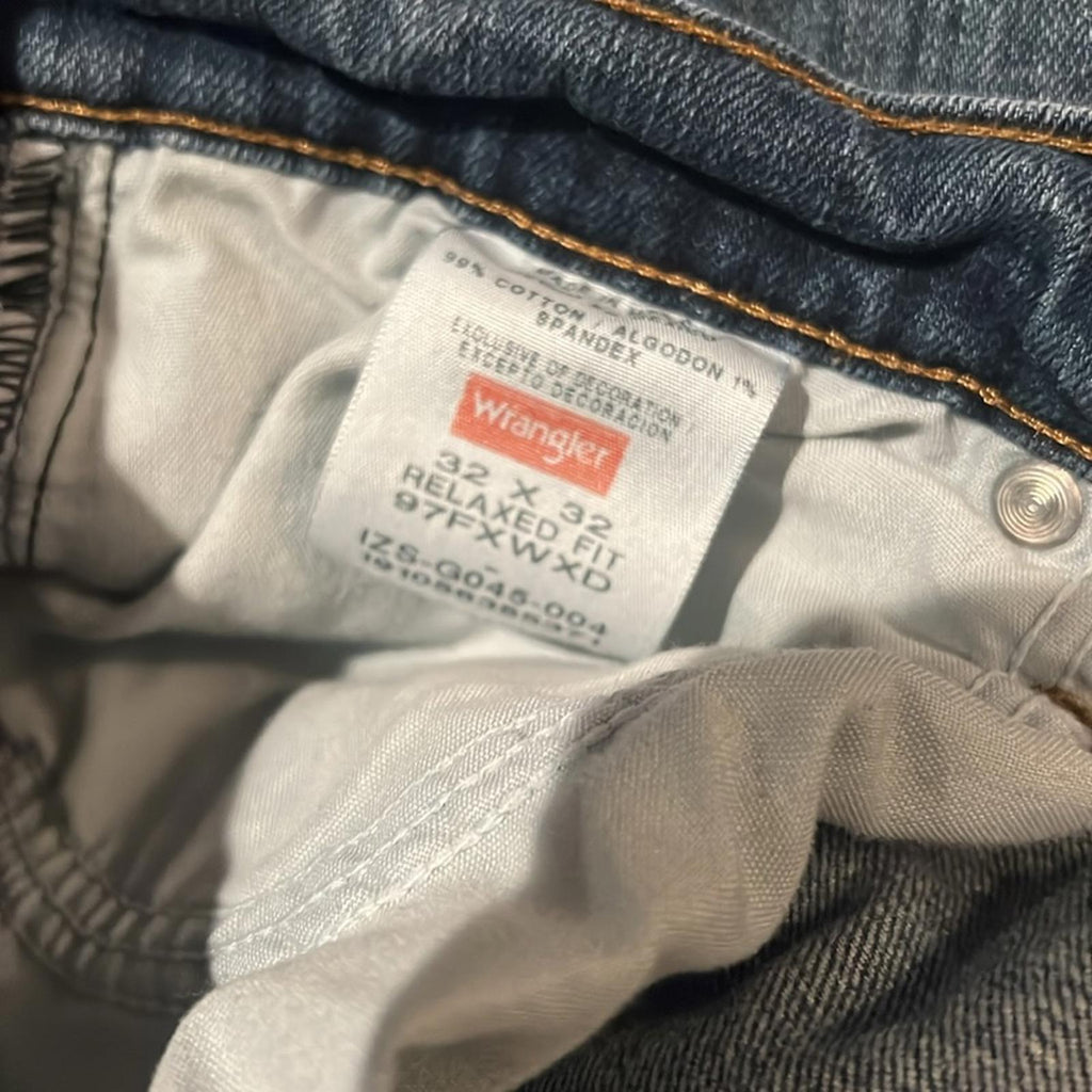 Wrangler Relaxed Fit Jeans in Blue, Size W32 X L32 EXCELLENT!