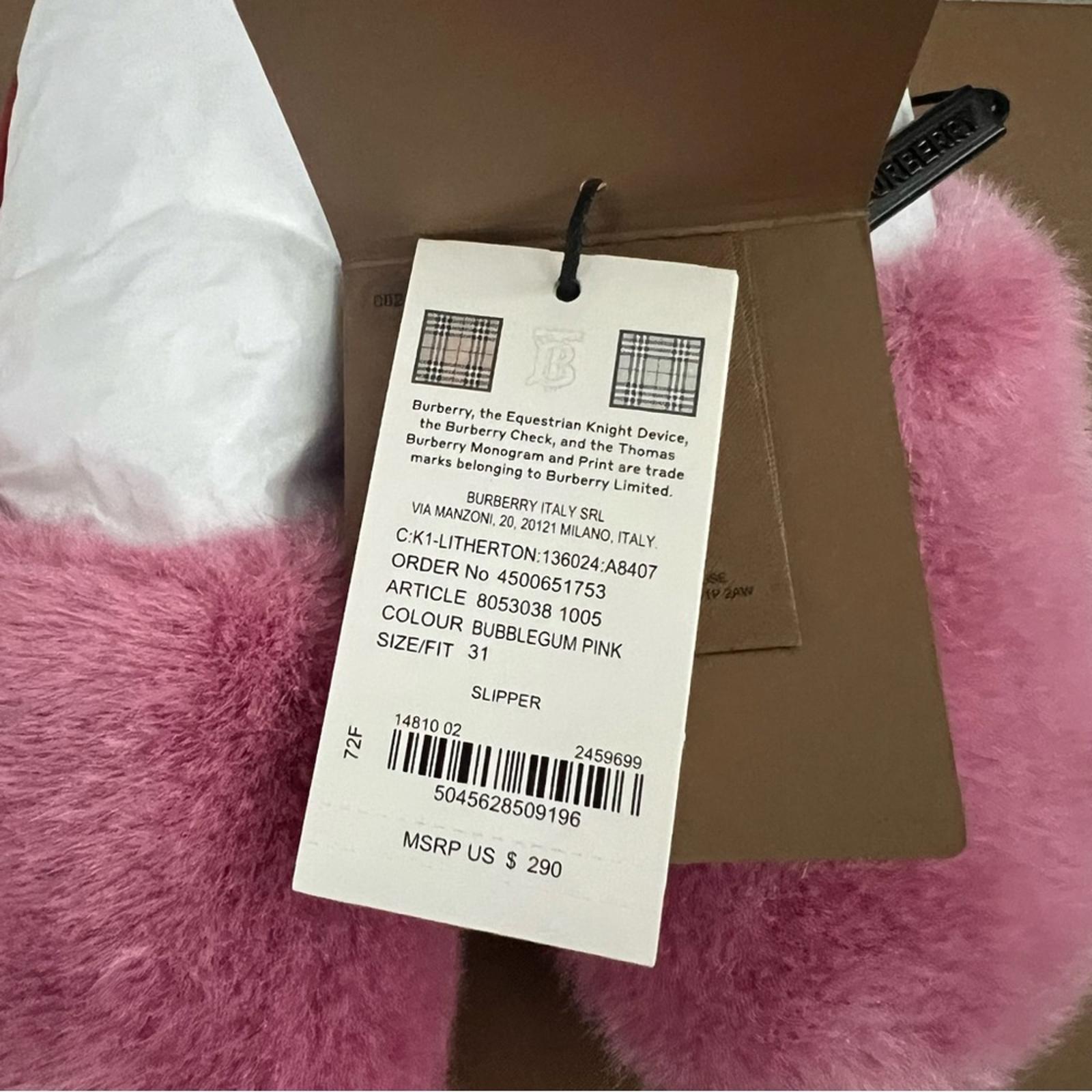 NEW Burberry Kids Pink Litherton Sandals, Pink New in Box; w/Dust Bag