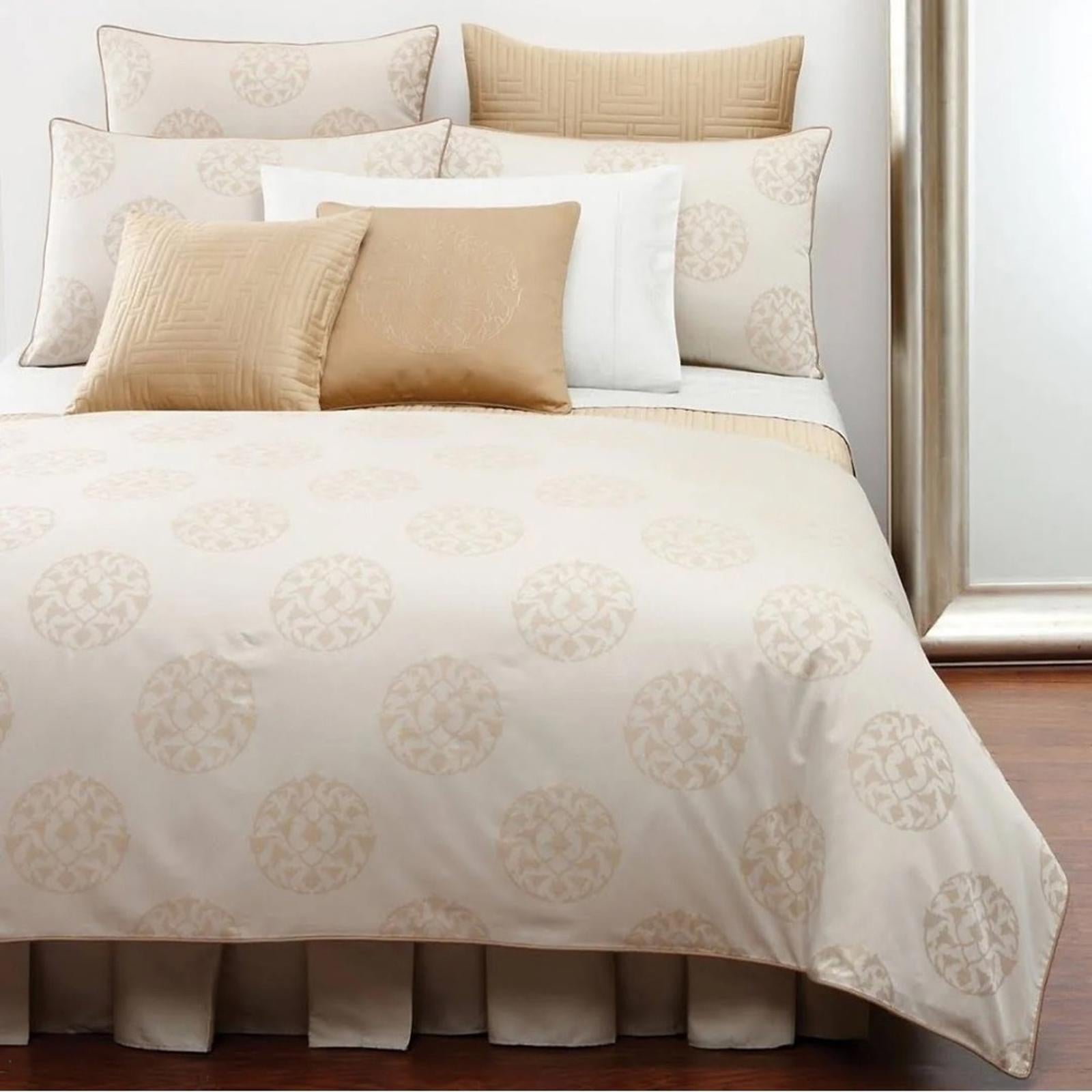 NWT Barbara Barry Floating Lotus Gilded Queen Duvet Cover - New w/Tag