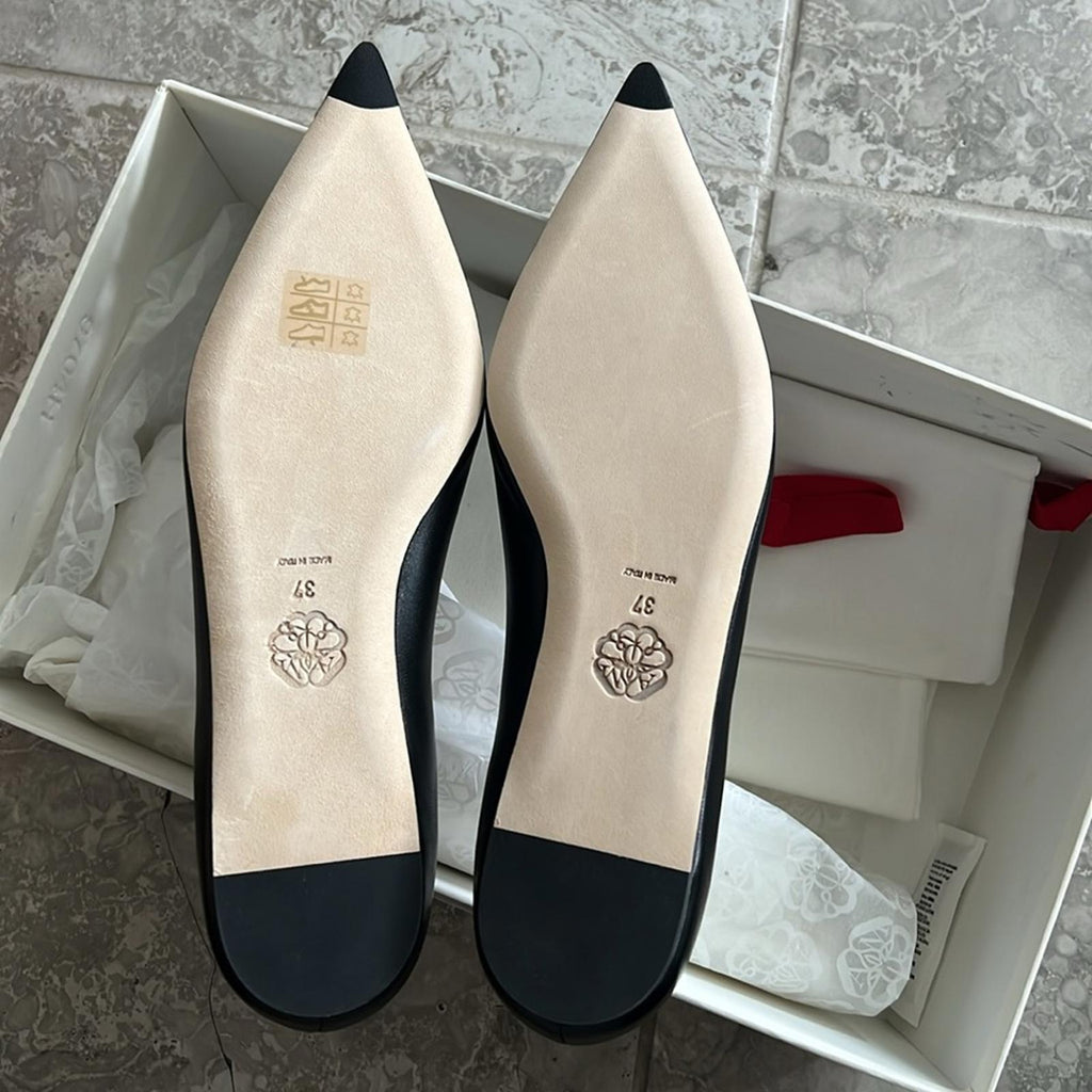 Alexander McQueen Leather Punk Stud Ballerina Flats Size 37 New in Box +Dust Bag