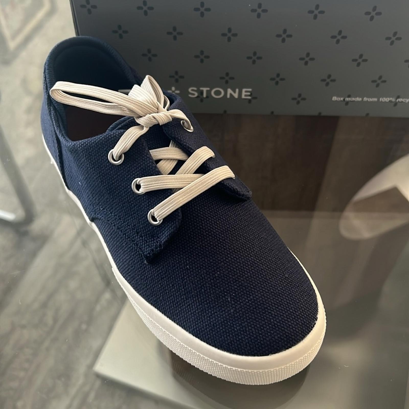 Sun+Stone Little Boys Kiva Lace Up Core Sneakers in Navy Blue Size 1 New in Box