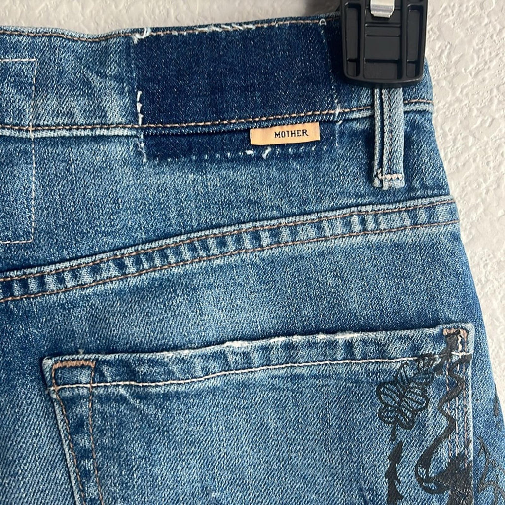 Mother High-Waisted Smokin’ Short Fray Jeans w/Strawberry Patch, Size 26 NWT