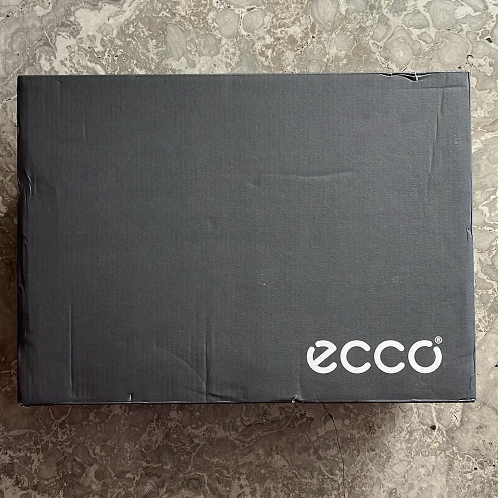 ECCO Touch Sandal Indigo Leather, Size EU 41 | US 10-10.5 New in Box Retail $150