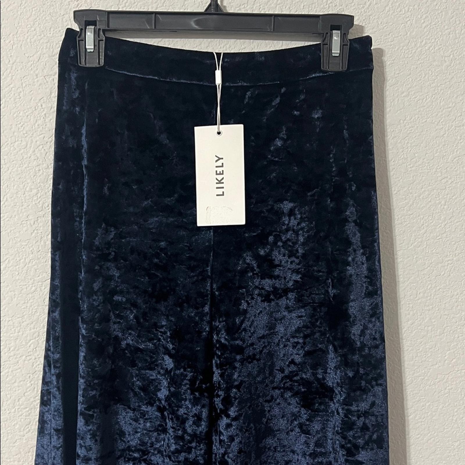 LIKELY Jasmine Crushed Velvet Wide Leg Pants in Navy, Size 2 NEW w/Tag