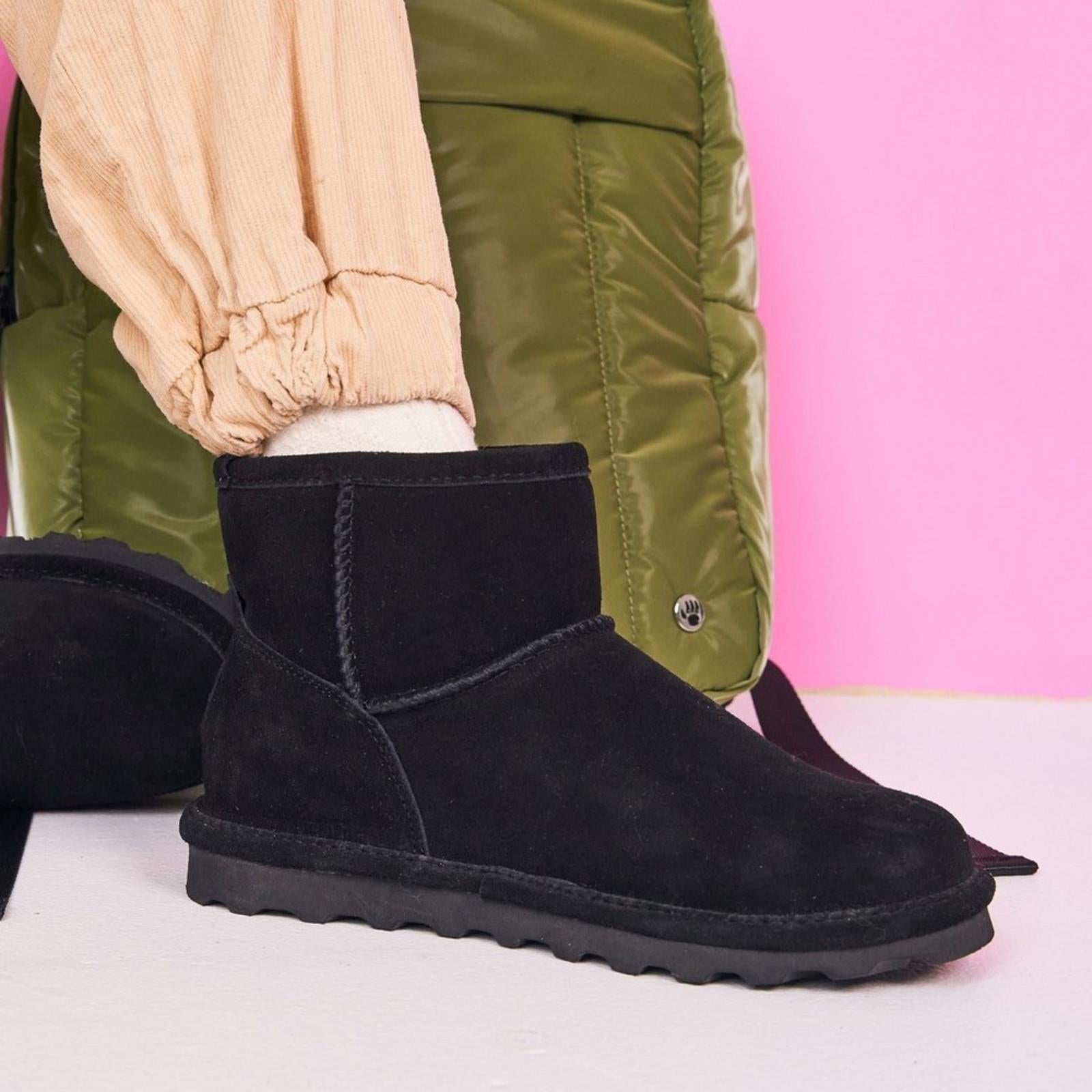 BearPaw Alyssa Suede Ankle Boots in Black, NWT, Size 11