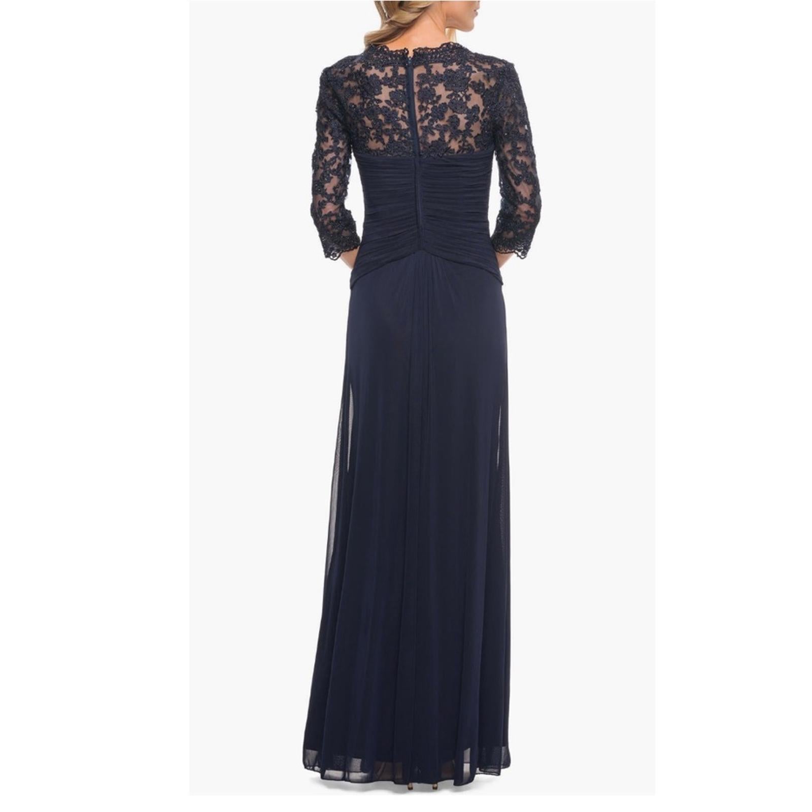 NWT La Femme Jersey Gown w/Knot Detail & Lace Sleeves, Size 4 New w/Tag $515