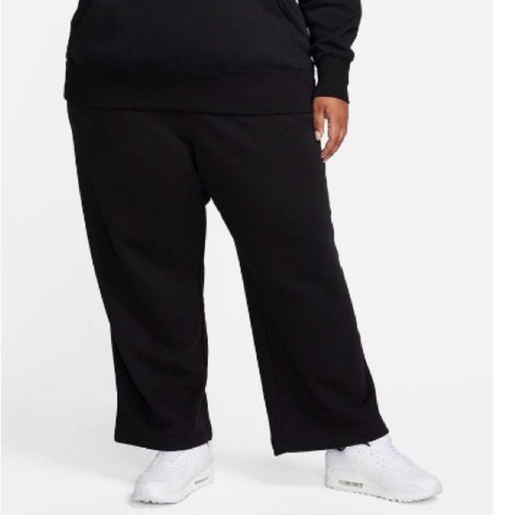 Nike Sportswear Club Fleece Mid-Rise Wide-Leg Sweatpants in Black, Size 1X, NEW