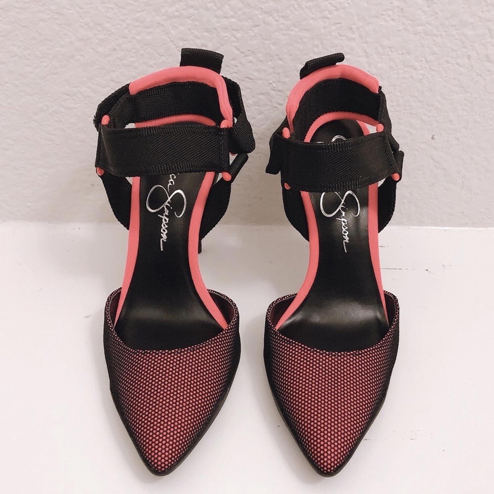 Jessica Simpson Gazelle Pump Pointed Toe in Pink & Black, Size 7M New in Box