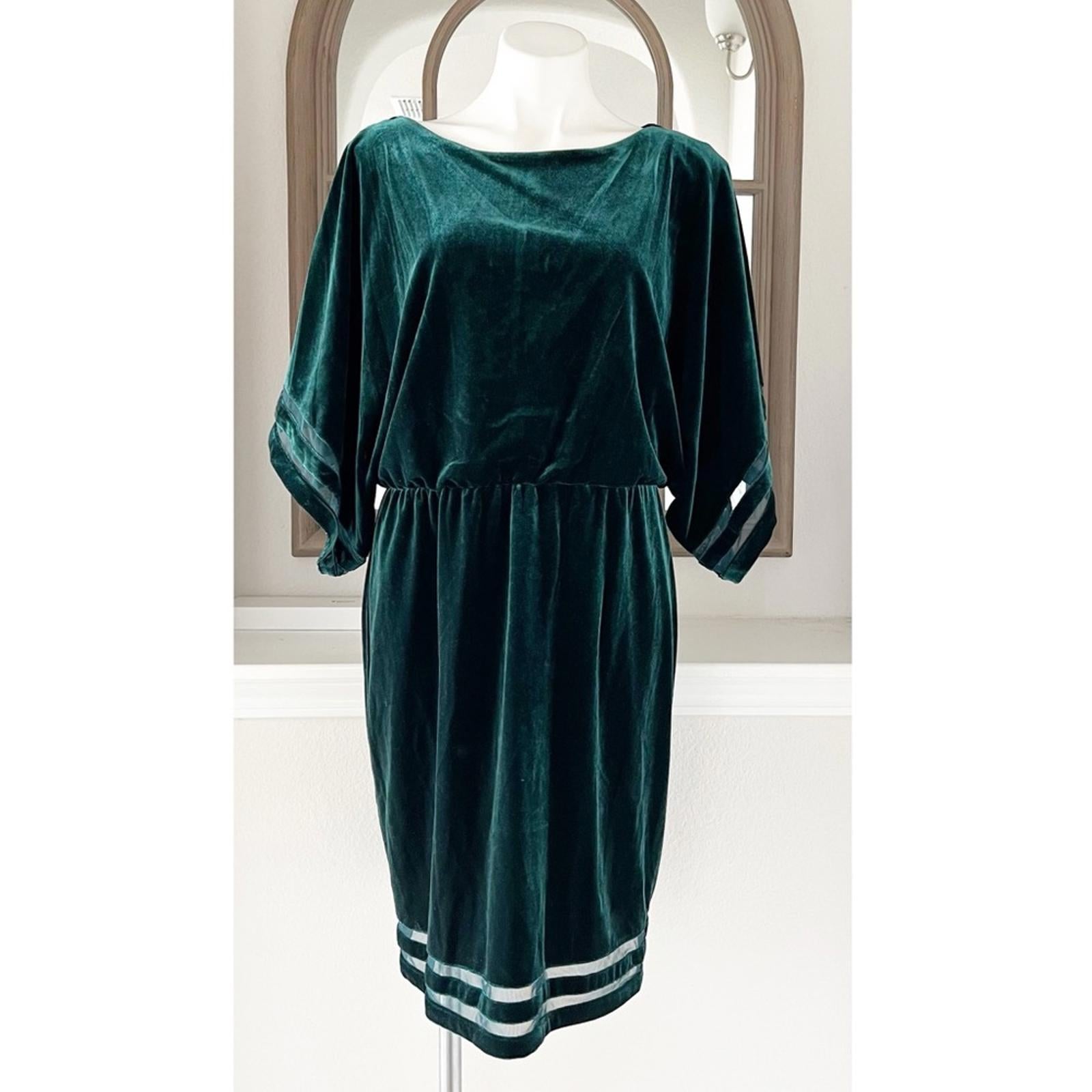 Jessica Howard GREEN Velvet Knee Shift Dress, Size 14 EXCELLENT!
