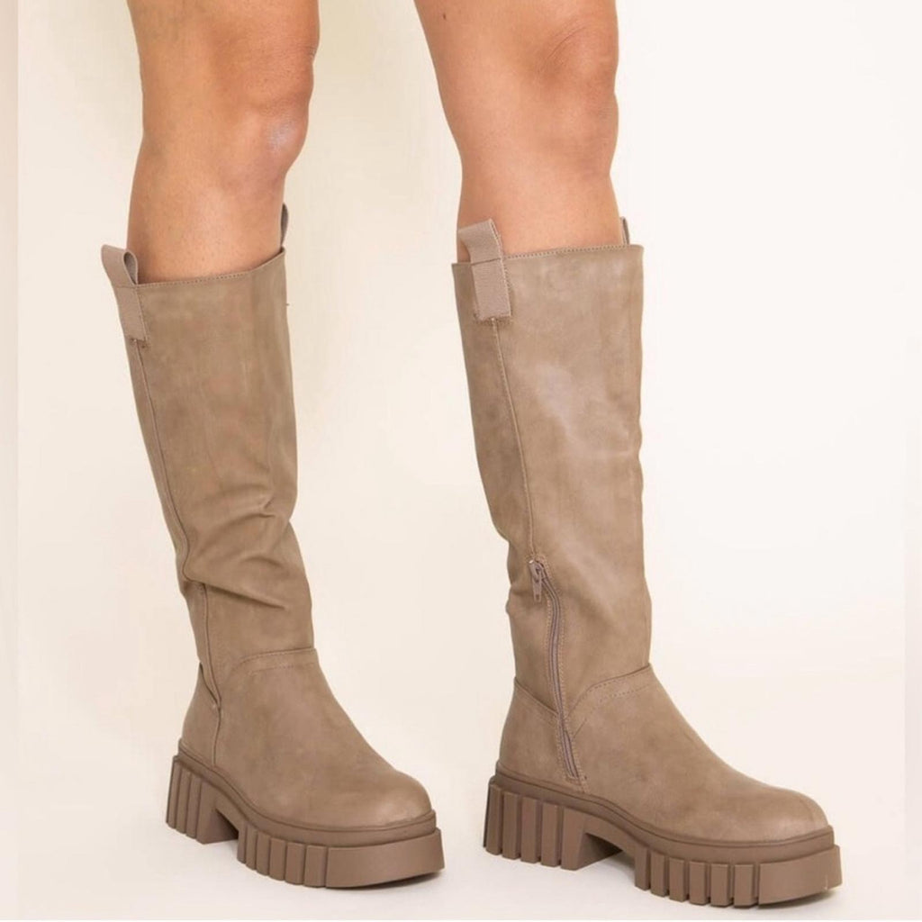 MIA Ry Lugsole Boots, Black Malta, Size 11 New w/Tag