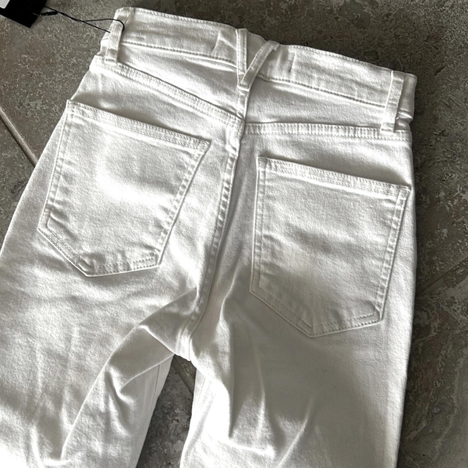 Veronica Beard Jean Carly Raw Hem Kick Flare Jeans White Size 24 New w/Tag $218