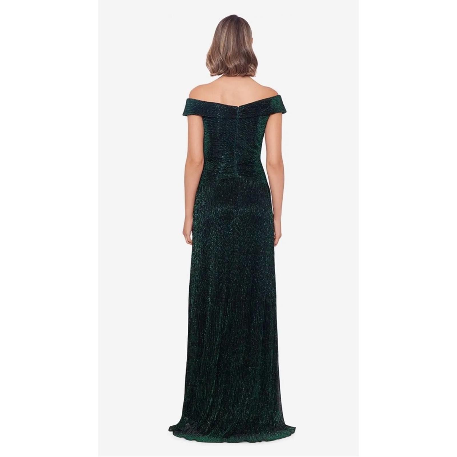 NEW XSCAPE Off-the-Shoulder Pleated Metallic Gown, Green Size 8 New w/Tag $269