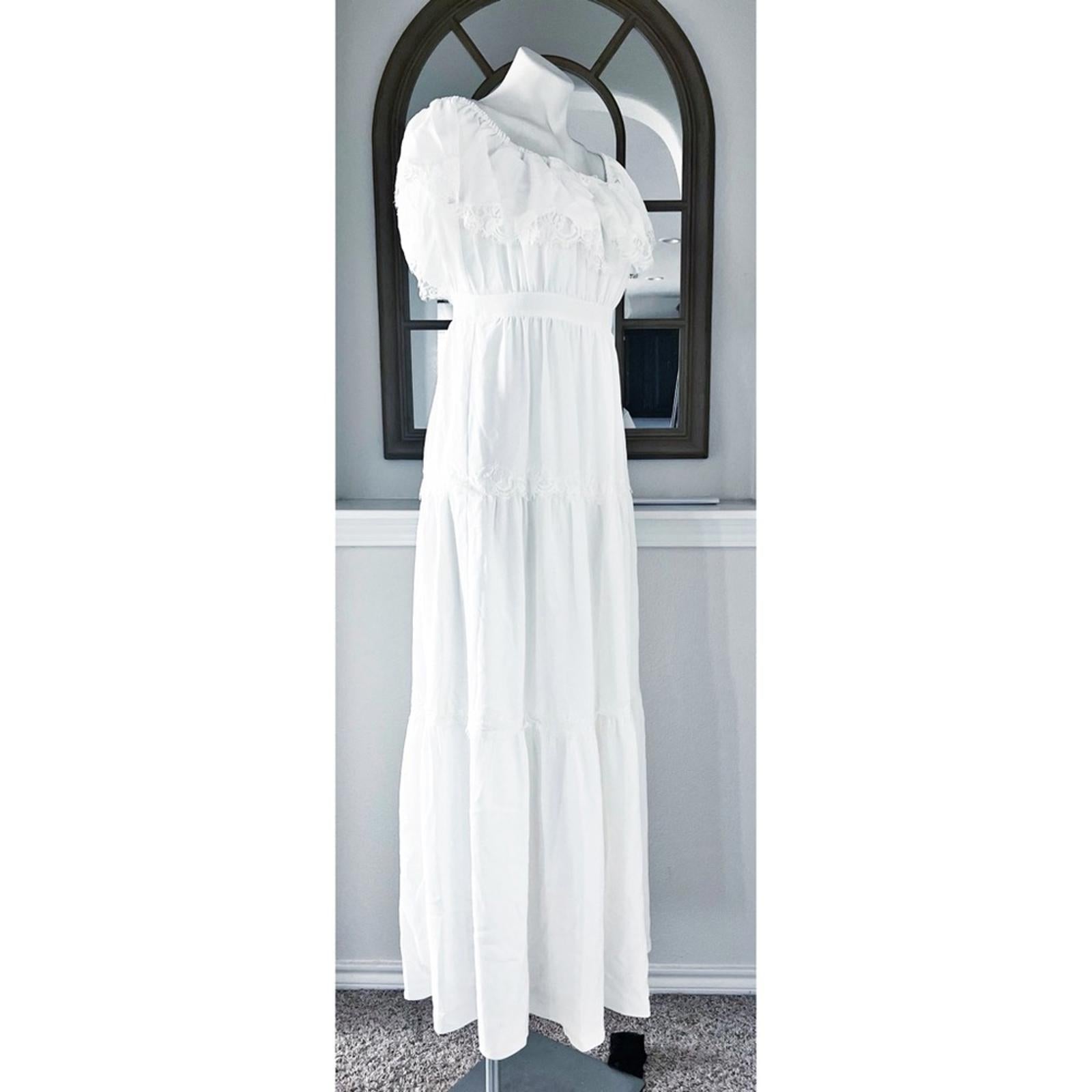 Aqua Off the Shoulder Long Evening Dress in Off-White, Size 10 New w/Tag $348