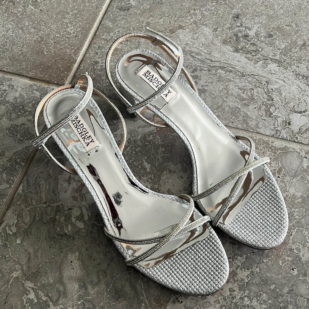Badgley Mischka Ultima Strappy Block Heel Sandals in Silver, Size 11 New in Box