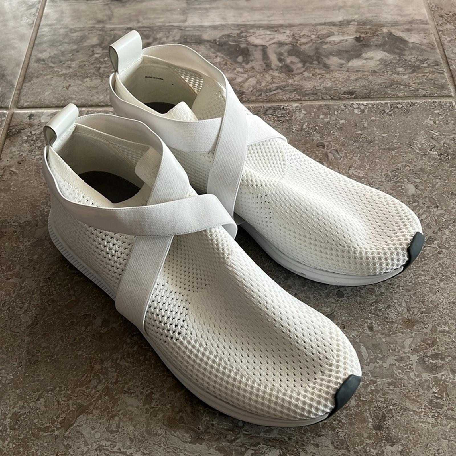 NEW Eileen Fisher Zing Stretch Knit Sneakers in White, Size 11 NEW w/o Box