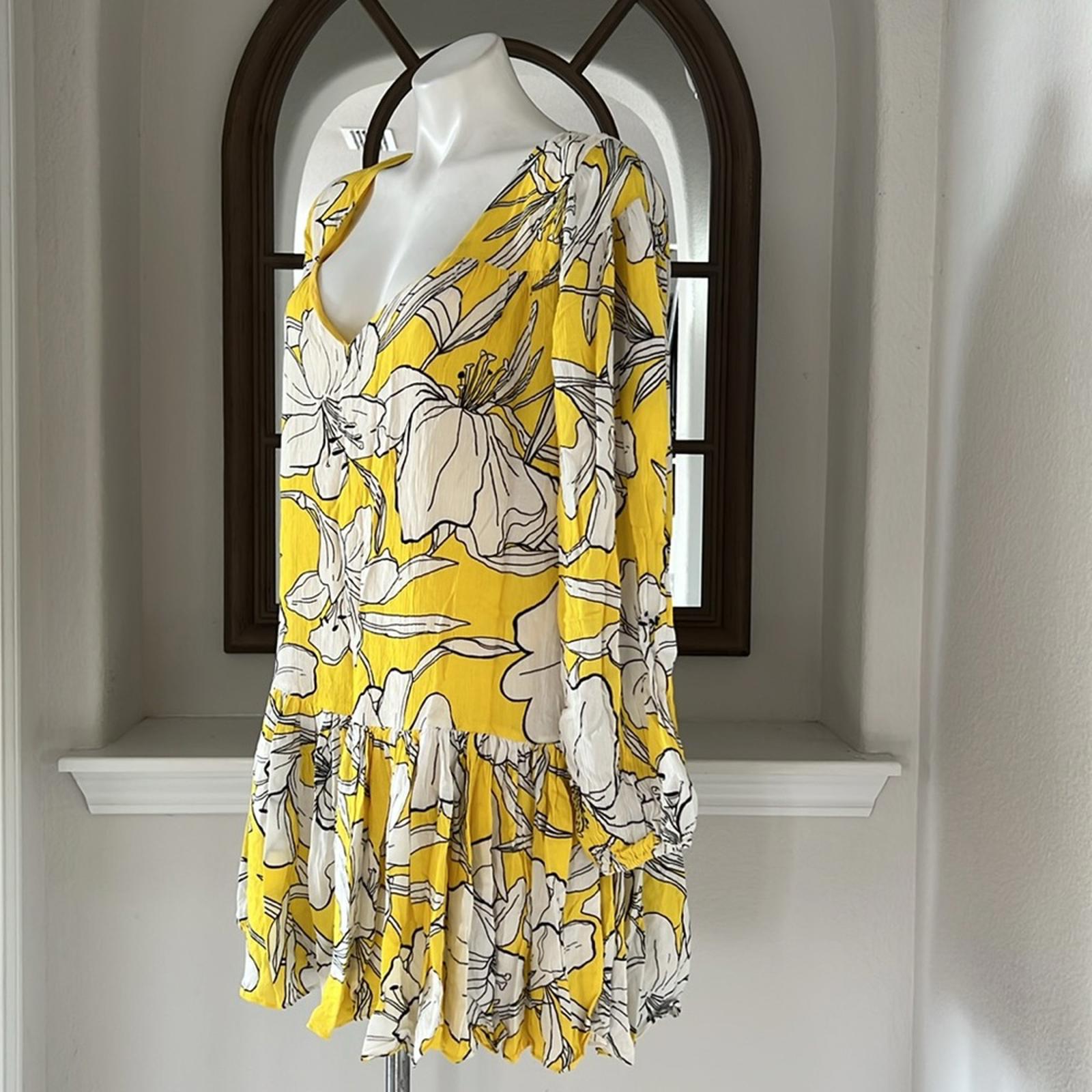 Walter Baker Lilith Floral Long Sleeve Dress in Hibiscus Sun Size L, NWT $268