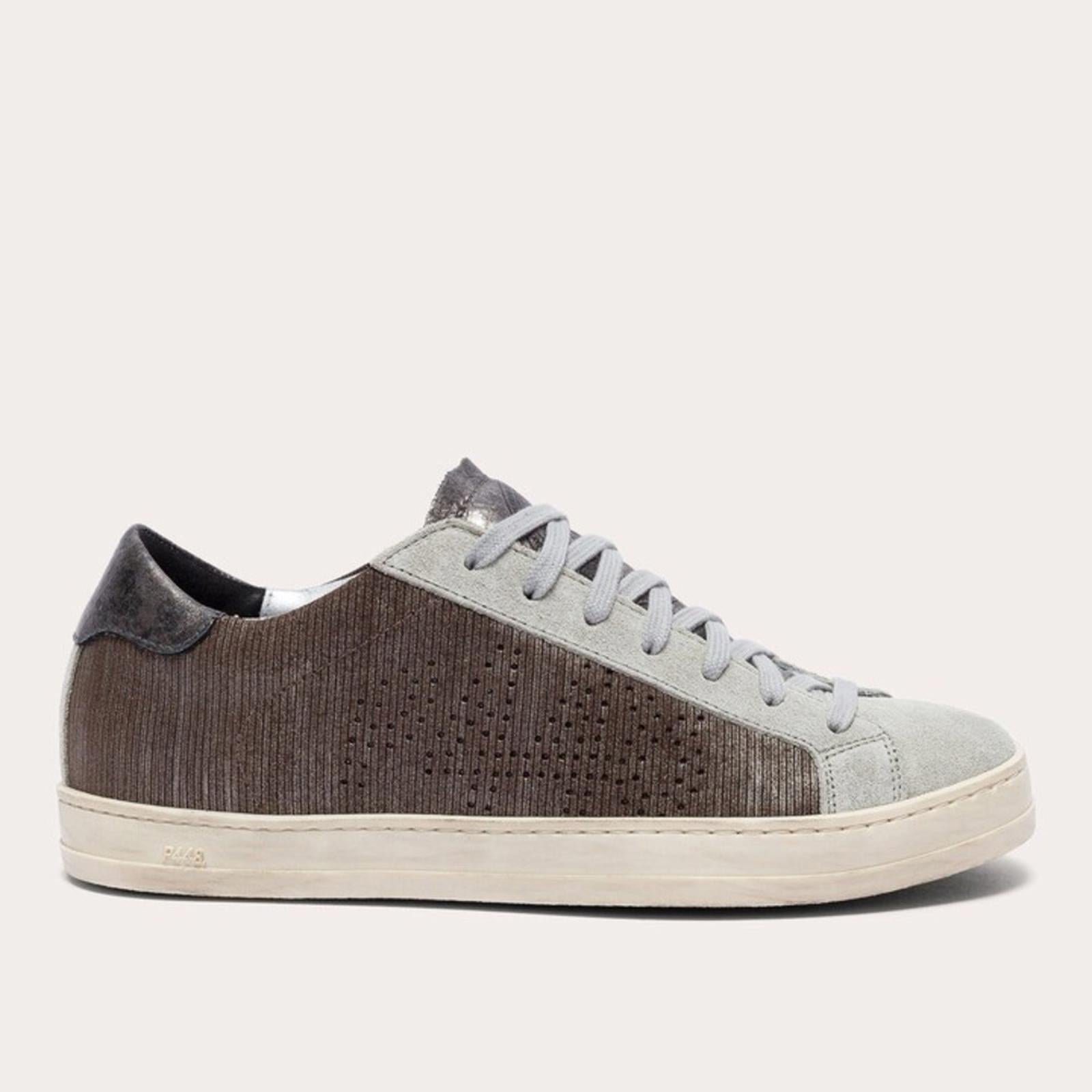 P448 John Roccia Low Top Sneakers, Brown Size 40 New in Box