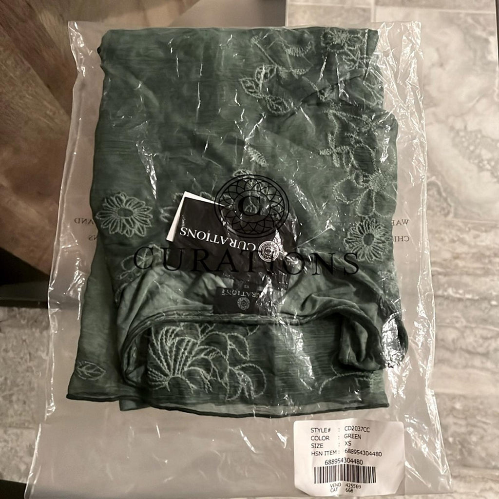 Curations Embroiderd Sleeveless Tank Top/ Blouse in Green, Size XS New w/Tag