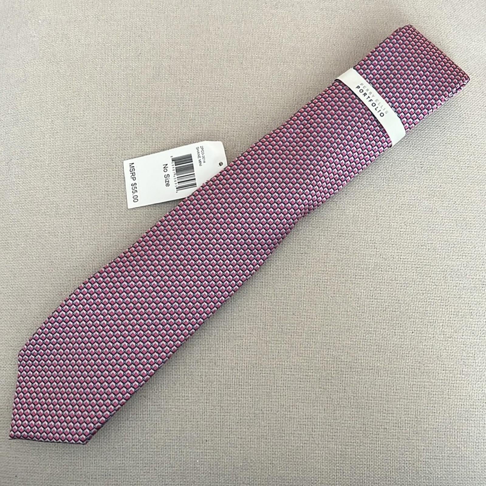 Perry Ellis Portfolio Shane Mini Pink Neck Tie, New w/Tag Retail $55