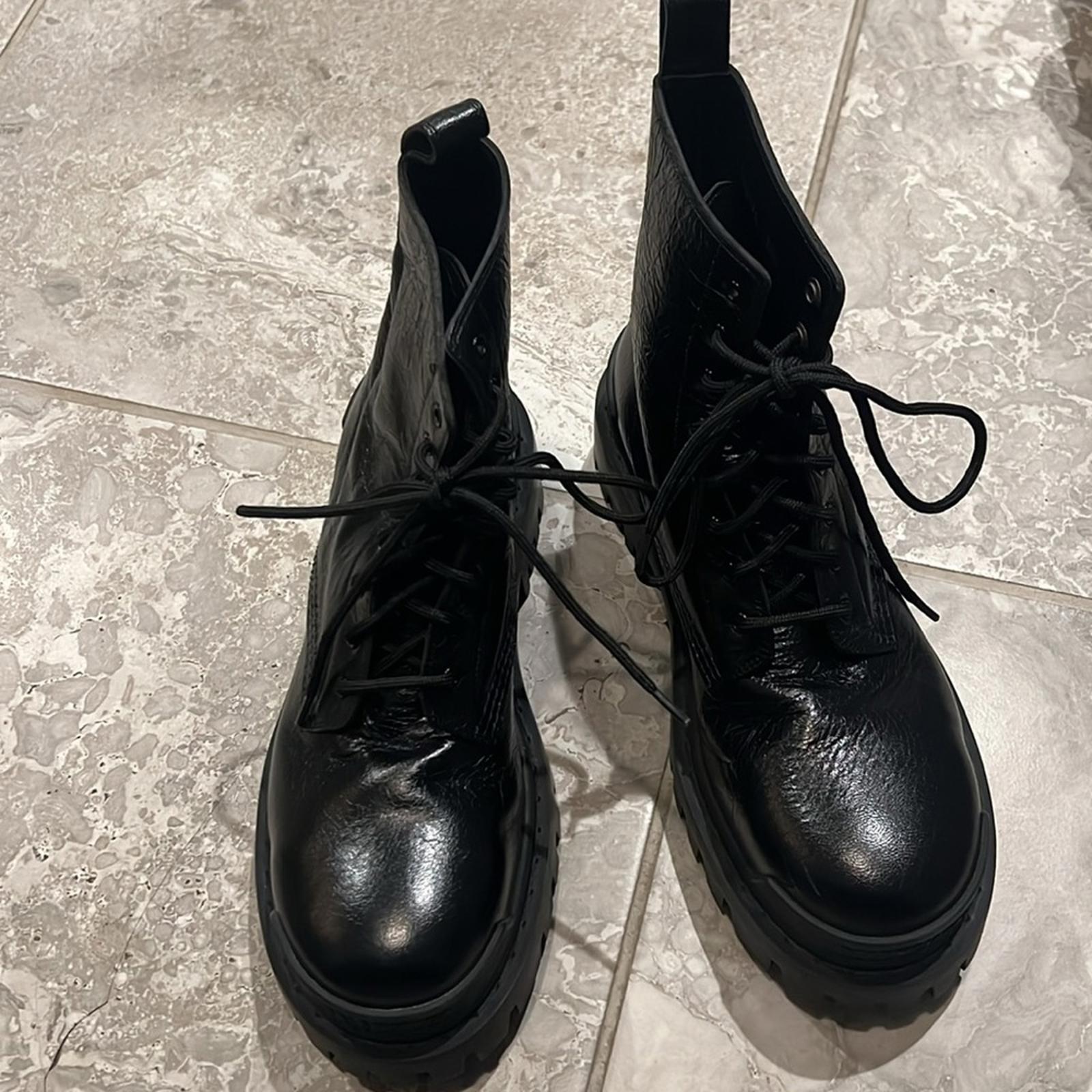 Balenciaga Strike Combat Boots in Black, Size 8.5 New in Box +2 Dust Bags