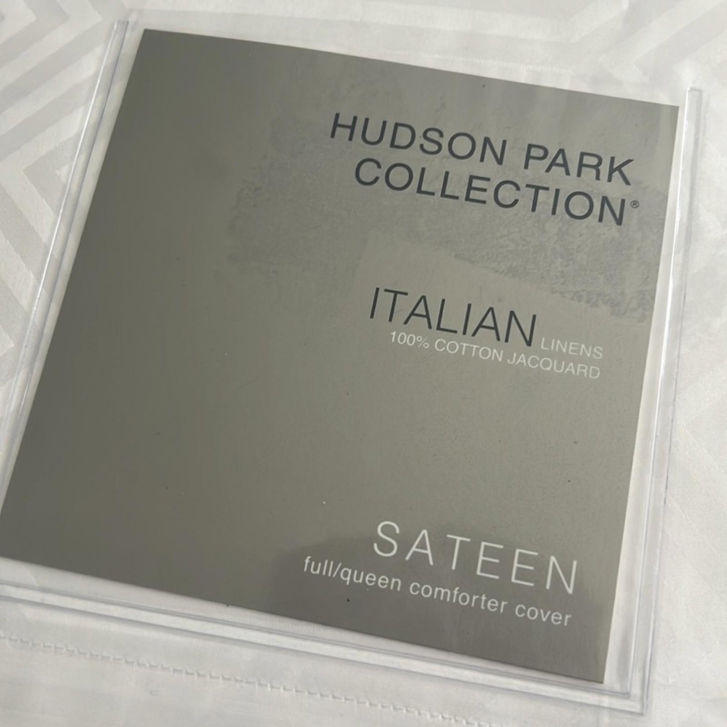 3-Pc Hudson Park Collection Italian Tivoli Jacquard Duvet + 2Shams Sz Queen $855