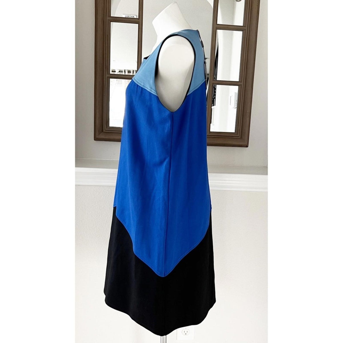 Tahari Color Block Sheath Dress in Blue & Black, Size 6, New w/Tag