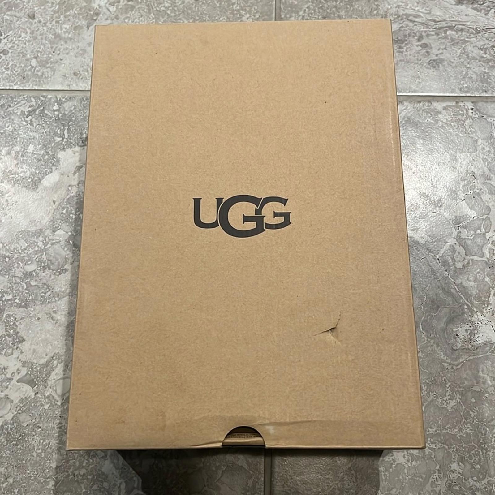UGG Classic Cozy Fur Bootie in Natural Cream White Tan, Size 10 New in Box