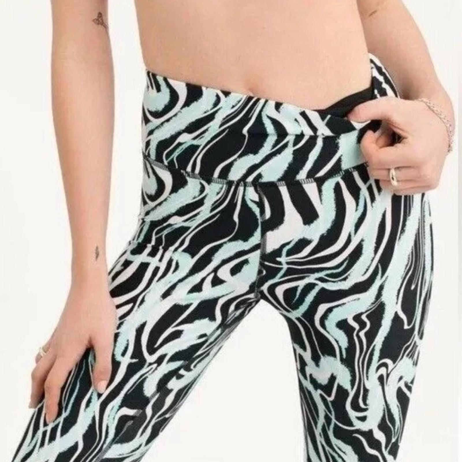 DKNY Marble Print 7/8 Leggings in Black/Green Size XS NEW w/Tag