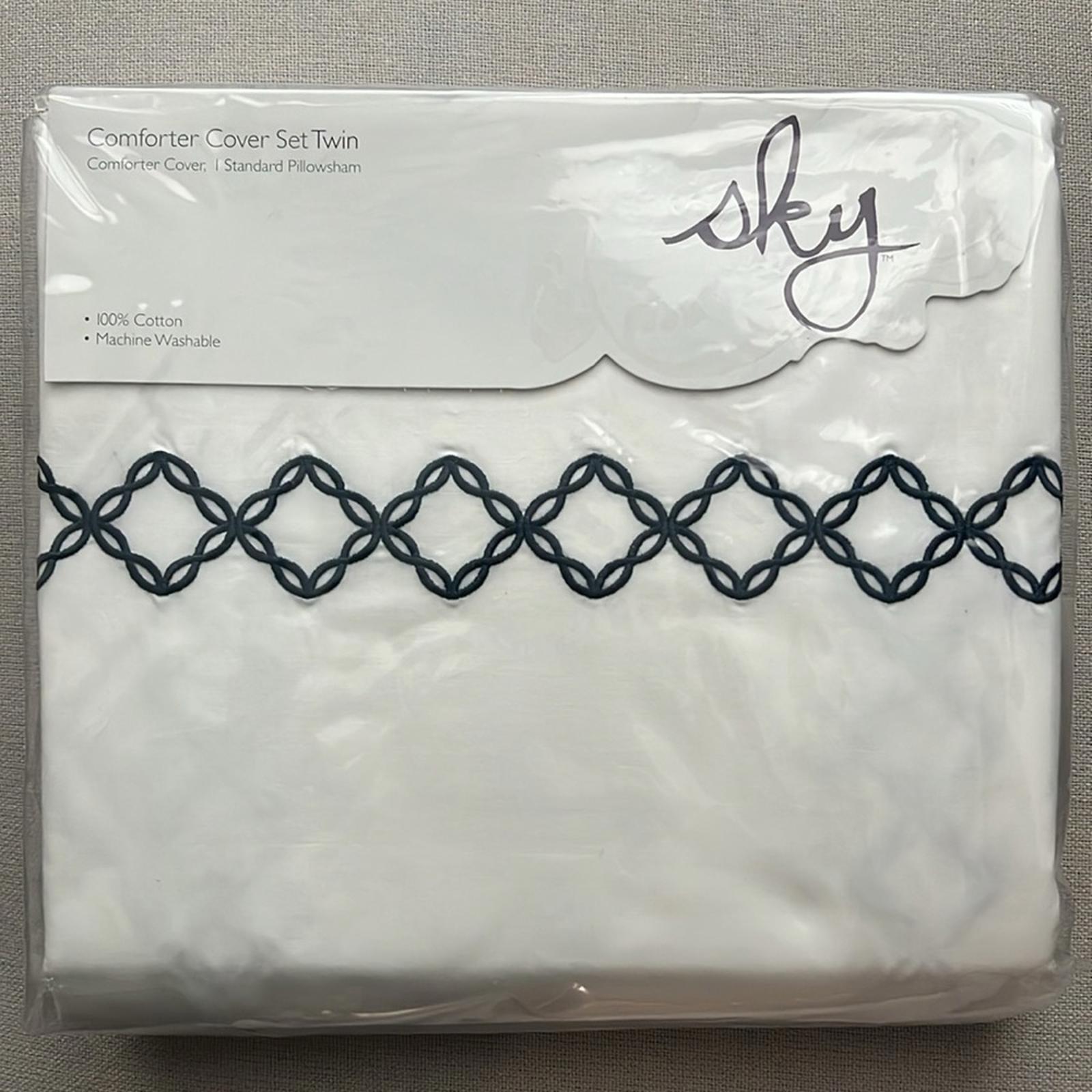 Sky NAVY Embroidered Percale Duvet Cover and Sham Set, Twin New w/Tag