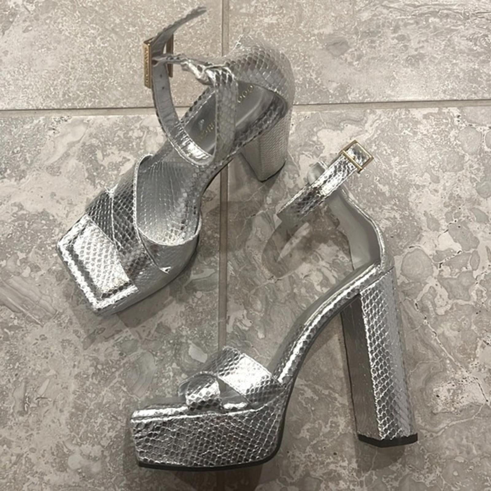 Good American Snake Embossed Platform High Heel Sandals in Silver, 6.5 NWT $185