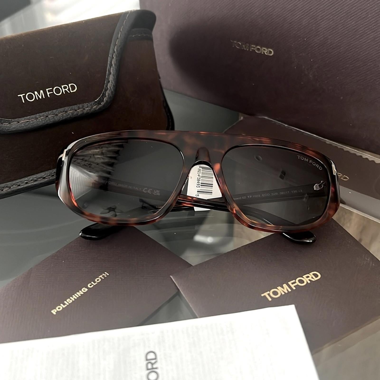 New TOM FORD Rectangular Frame Sunglasses in Havana New w/Tag Retail $455
